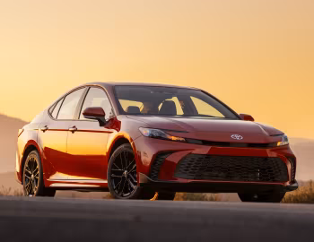 2025–pr. Toyota Camry SE HEV AWD [North America] '2024–pr.