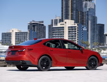 2025–pr. Toyota Camry SE HEV AWD [North America] '2024–pr.