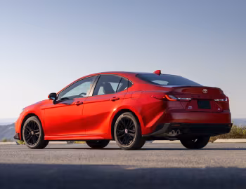 2025–pr. Toyota Camry SE HEV AWD [North America] '2024–pr.