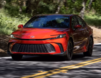 2025–pr. Toyota Camry SE HEV AWD [North America] '2024–pr.
