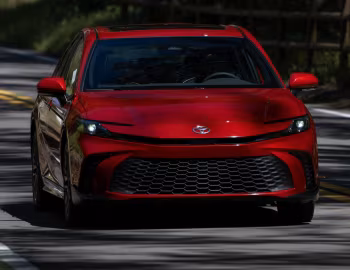 2025–pr. Toyota Camry SE HEV AWD [North America] '2024–pr.