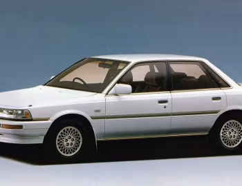 Toyota Camry Sedan [Japan] (V20) '1986–90