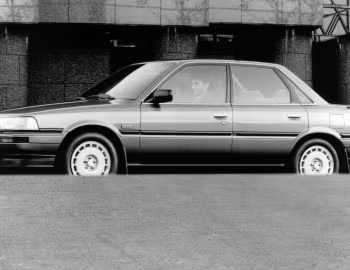 Toyota Camry Sedan (V20) '1986–91