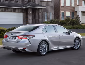 Toyota Camry SL Hybrid [Australia] '2017–21