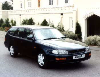 Toyota Camry Wagon [UK-spec] (XV10) '1992–96