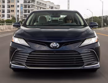 2021–24 Toyota Camry XLE [North America] '2020–24