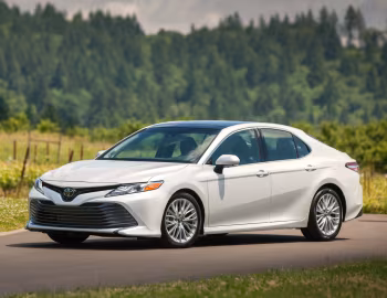 2018–20 Toyota Camry XLE [North America] '2017–20