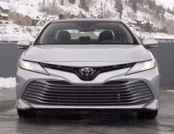 2020 Toyota Camry XLE AWD [North America] '2019–20