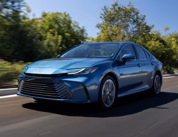 2025–pr. Toyota Camry XLE HEV AWD [North America] '2024–pr.