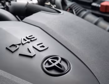 Bajo el capó 2018–20 Toyota Camry XSE [North America] '2017–20