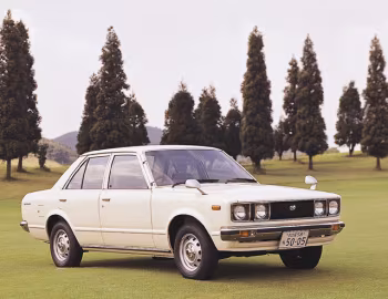 Toyota Carina 4-door [Japan] (A40) '1977–79