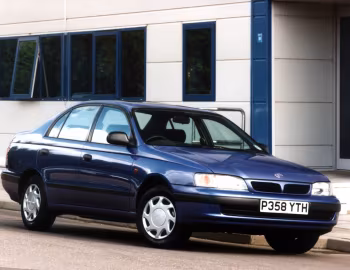 Toyota Carina E [UK-spec] '1996–97