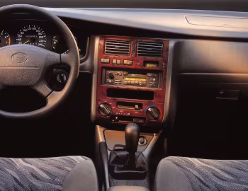 Panel frontal Toyota Carina E [EU-spec] '1996–97