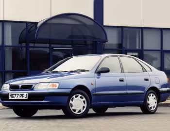Toyota Carina E Liftback [UK-spec] '1996–97