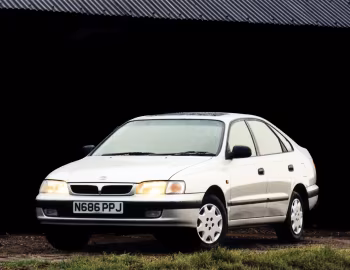 Toyota Carina E Liftback [UK-spec] '1996–97