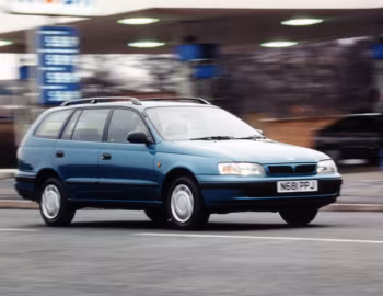 Toyota Carina E Estate [UK-spec] '1996–97