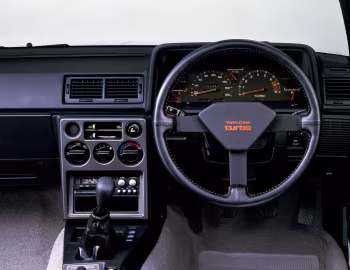 Panel frontal Toyota Carina Sedan [Japan] (A60) '1981–84