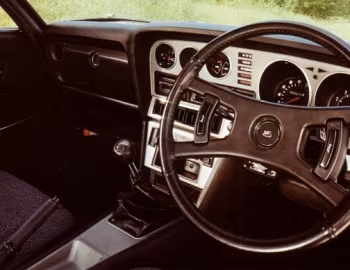 Panel frontal Toyota Celica Liftback [Japan] '1975–77