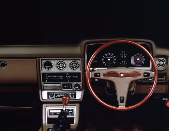 Panel frontal Toyota Chaser Hardtop (MX40) '1977–80