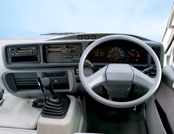 Panel frontal Toyota Coaster [Japan] (B50) '12.1992–08.2001