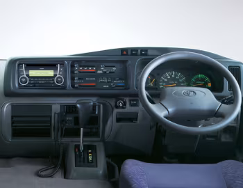 Panel frontal Toyota Coaster [Australia] (B50) '07.2007–12.2016