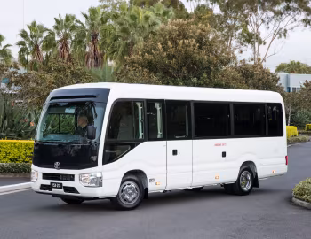 Toyota Coaster Deluxe [Australia] '2017–pr.