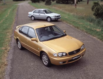 Toyota Corolla '1999–2001