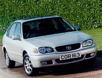 Toyota Corolla Liftback [UK-spec] (AE110) '1999–2001