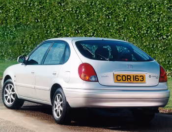 Toyota Corolla Liftback [UK-spec] (AE110) '1999–2001