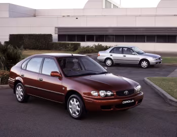 Toyota Corolla '1999–2001
