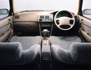 Panel frontal Toyota Corolla 1.5 SE Saloon [Japan] (AE110) '05.1996–03.1997