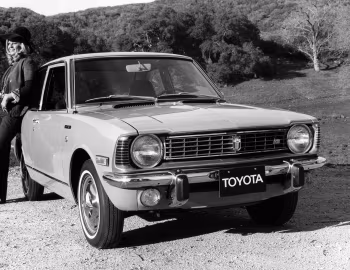 1973 Toyota Corolla 1600 Deluxe 2-door Sedan [North America] (TE21L) '1972–73