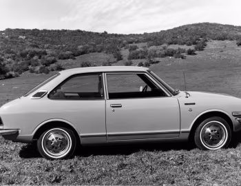 1973 Toyota Corolla 1600 Deluxe 2-door Sedan [North America] (TE21L) '1972–73