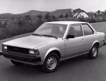 1982–83 Toyota Corolla 2-door Sedan [North America] (TE72L/AE71L) '1981–83