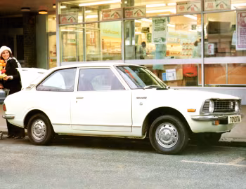 Toyota Corolla 2-door Saloon [UK-spec] '1970–74