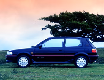 Toyota Corolla 3-door [UK-spec] (E90) '1987–92
