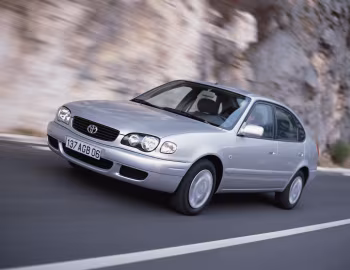 Toyota Corolla Liftback (AE110) '1999–2001