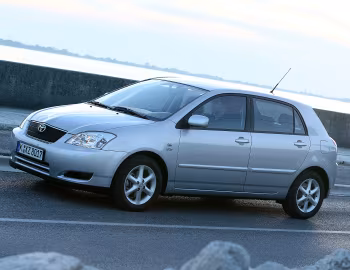 Toyota Corolla 5-door [Worldwide] '2001–04