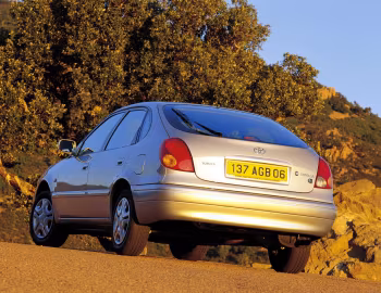 Toyota Corolla Liftback (AE110) '1999–2001