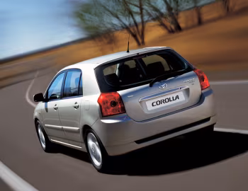 Toyota Corolla 5-door '2004–07