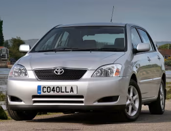 Toyota Corolla 5-door [UK-spec] '2001–04