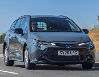 Toyota Corolla Commercial [UK-spec] '2024–pr.
