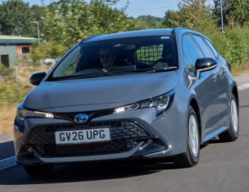 Toyota Corolla Commercial [UK-spec] '2024–pr.