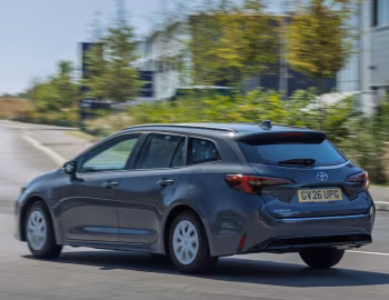 Toyota Corolla Commercial [UK-spec] '2024–pr.