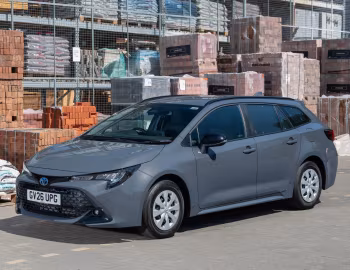 Toyota Corolla Commercial [UK-spec] '2024–pr.