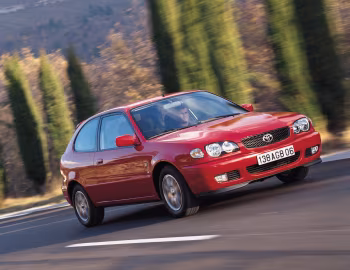 Toyota Corolla 3-door (E110) '1999–2001