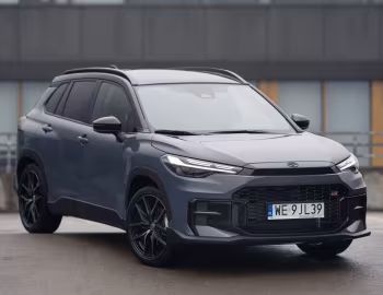 Toyota Corolla Cross HEV GR Sport [EU-spec] '2025–pr.