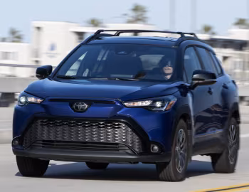 2023–25 Toyota Corolla Cross Hybrid SE [North America] '2023–25
