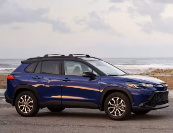 2023–25 Toyota Corolla Cross Hybrid SE [North America] '2023–25