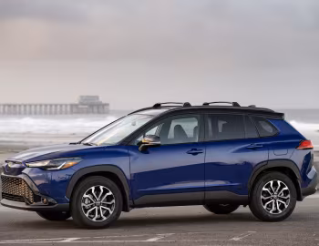 2023–25 Toyota Corolla Cross Hybrid SE [North America] '2023–25